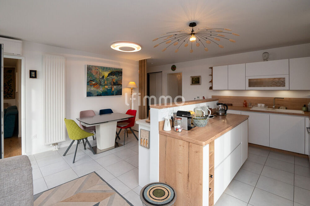 Très bel attique 5 p. 98 m² avec terrasse 58 m² et deux parkings