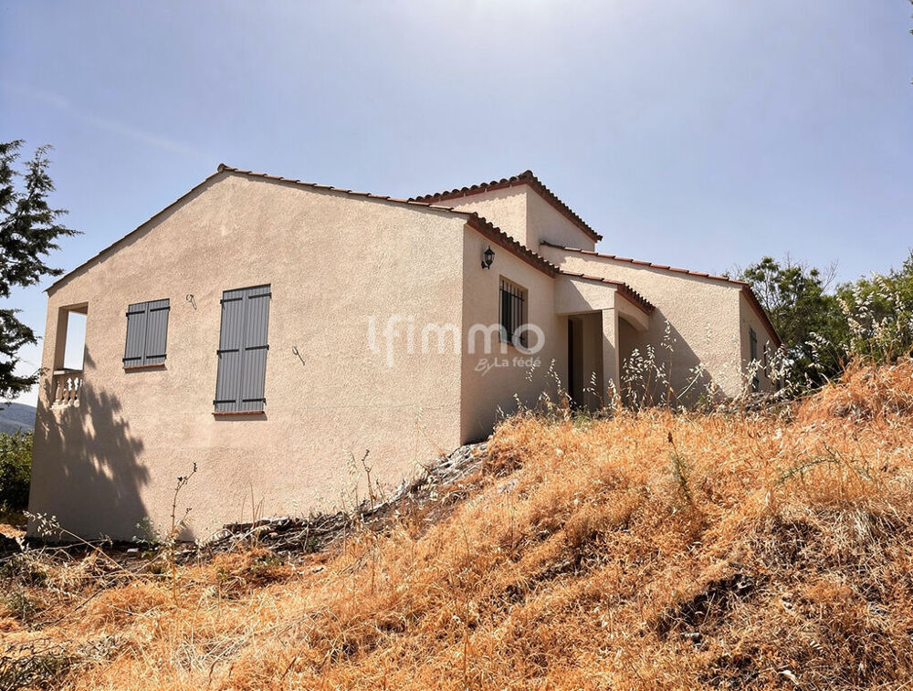 maison a renover au sein d'un petit village de l'arrière pays au