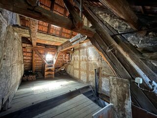  Immeuble à vendre 8 pièces 242 m²