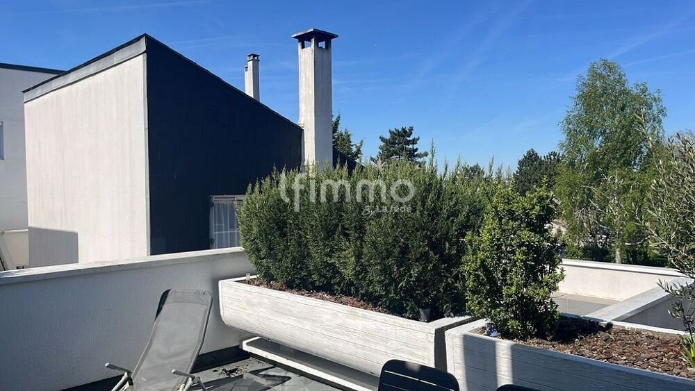 Duplex 5 pièces rénové vues dégagées au calme
