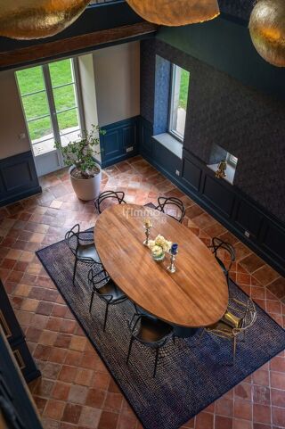  Maison � vendre 10 pi�ces 689 m�