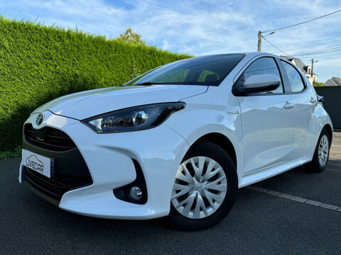 Toyota Divers YARIS HYBRIDE AFFAIRES 116H FRANCE BUSINESS + STAGE HYBRIDE 2021 occasion Saint-Jean-le-Blanc 45650