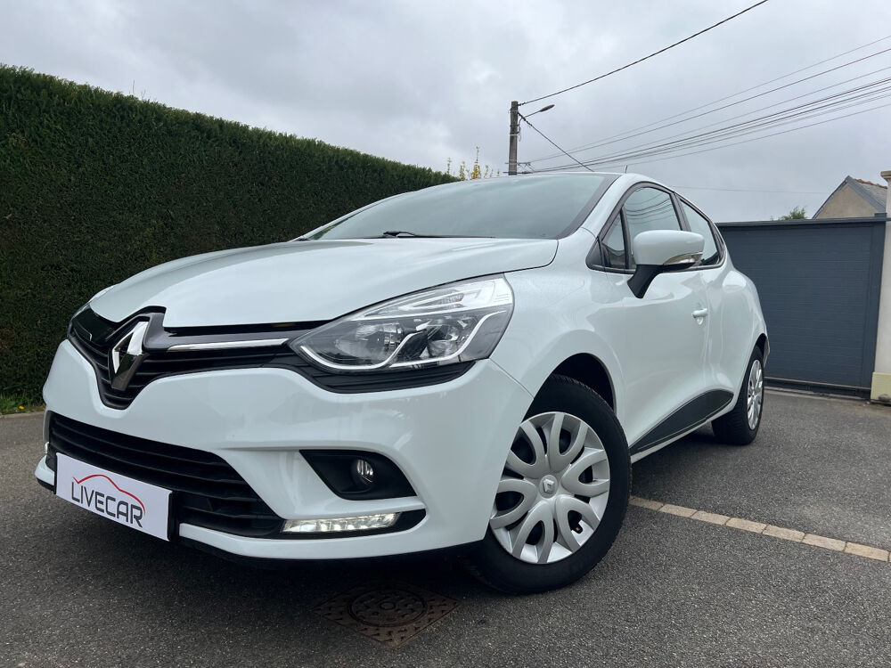 Clio IV CLIO SOCIETE DCI 75 ENERGY E6C AIR MEDIANAV 2018 occasion 45650 Saint-Jean-le-Blanc