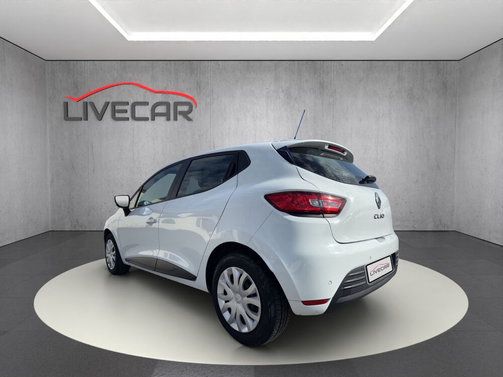 Clio IV CLIO SOCIETE DCI 75 ENERGY E6C AIR MEDIANAV 2019 occasion 45650 Saint-Jean-le-Blanc