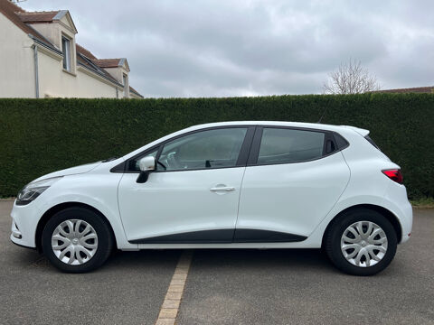 Clio IV CLIO SOCIETE DCI 75 ENERGY E6C AIR MEDIANAV 2018 occasion 45650 Saint-Jean-le-Blanc