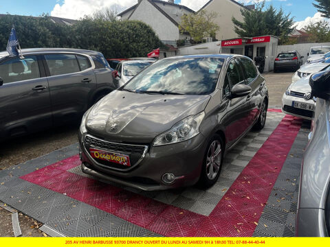 Peugeot 208 1.6 e-HDi 92ch FAP BMP6 Allure BOITE AUT