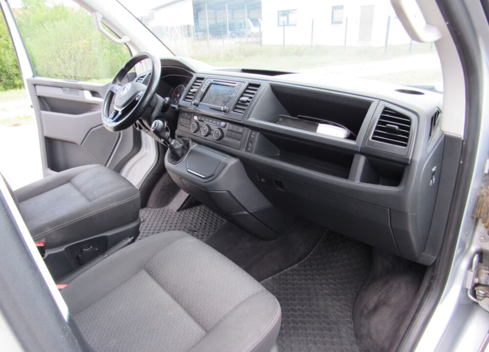 MULTIVAN Multivan 2.0 TDI 150 4Motion 2016 occasion 85600 Montaigu