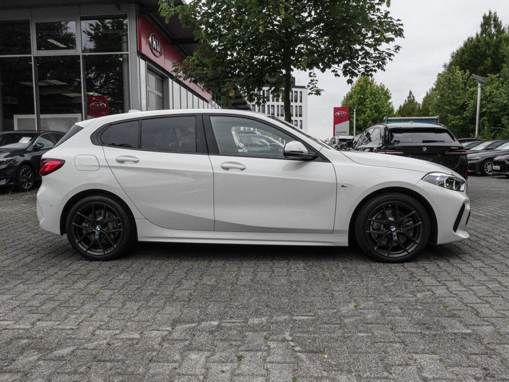 S&eacute;rie 1 120i 178 ch DKG7 M Sport 2022 occasion 85600 Montaigu