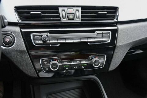 X1 xDrive 25e 220ch Auto CAM/CUIRCHAUF/AFFICHTETHAUT/ATTACHREM/ 2022 occasion 59280 Armenti&egrave;res