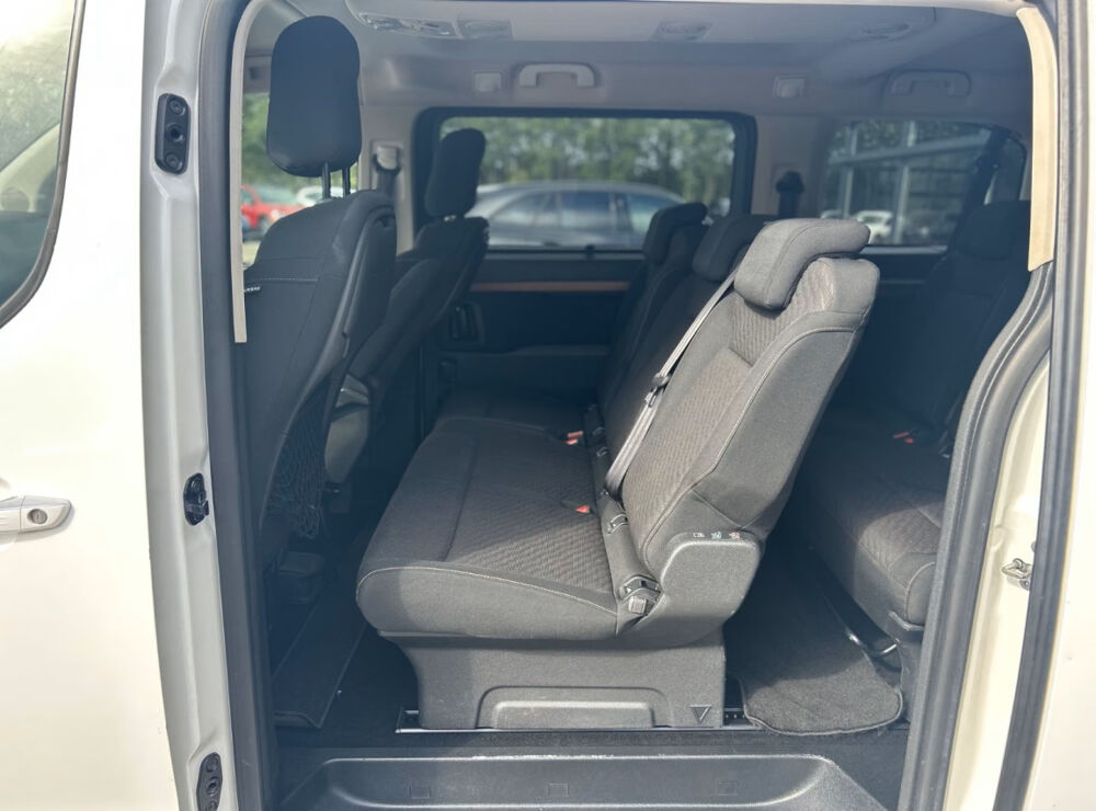 Proace city Proace Verso 150 BVM6 Team 2018 occasion 85600 Montaigu