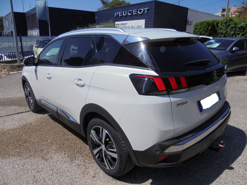 3008 HDi 130ch EAT8 Allure Business 2018 occasion 30200 Bagnols-sur-C&egrave;ze