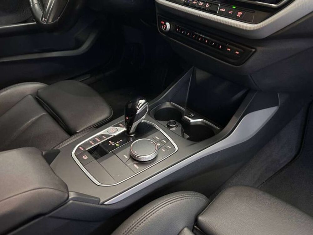 Serie 2 216d 116ch DKG7 Blackline CAM/CARPLAY/REGVIT/CUIR/PARKSENSOR 2022 occasion 59280 Armenti&egrave;res