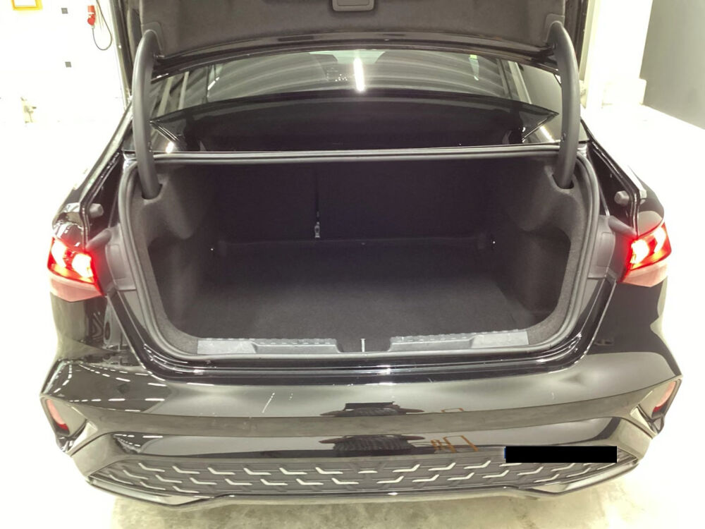 A3 Berline 35 TFSI Mild Hybrid 150 S tronic 7 S Line 2025 occasion 85600 Montaigu