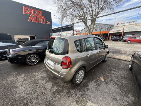 Modus 1.2 TCE 100 Dynamique 2011 occasion 30000 N&icirc;mes