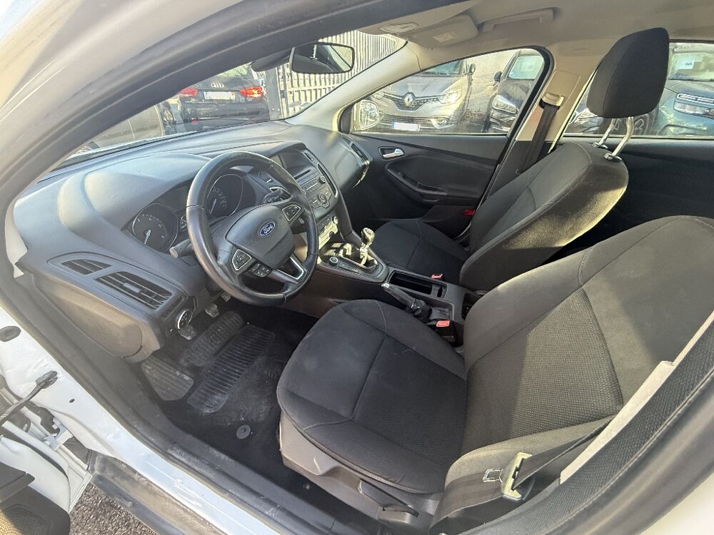 Focus 1.6 TDCi 95 Trend 2015 occasion 30000 N&icirc;mes