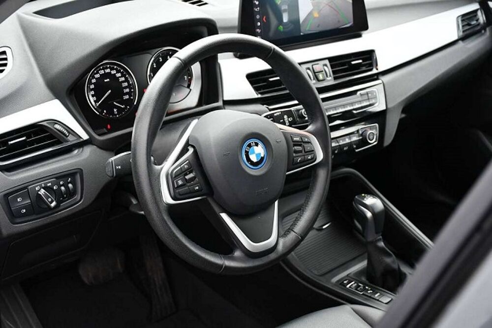 X1 xDrive 25e 220ch Auto CAM/CUIRCHAUF/AFFICHTETHAUT/ATTACHREM/ 2022 occasion 59280 Armenti&egrave;res