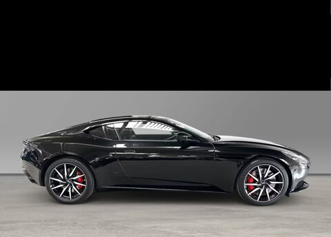 DB11 Coup&eacute; 5.2 Biturbo V12 Black Carbon 2017 occasion 85600 Montaigu