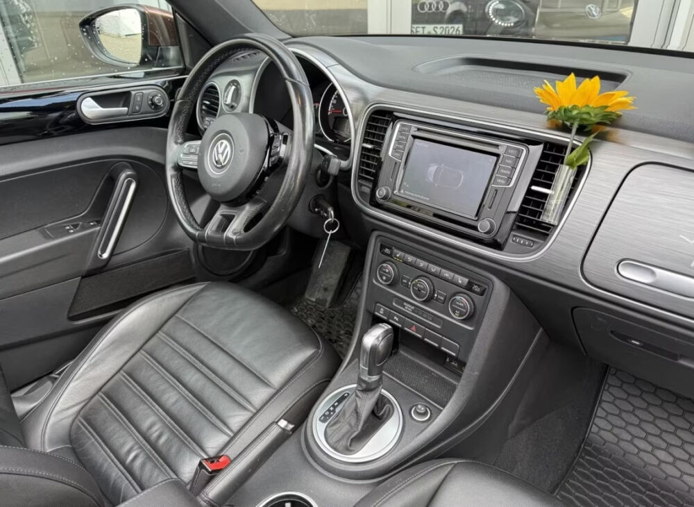 COCCINELLE II Coccinelle Cabriolet 1.4 TSI 150 Allstar DSG7 2016 occasion 85600 Montaigu