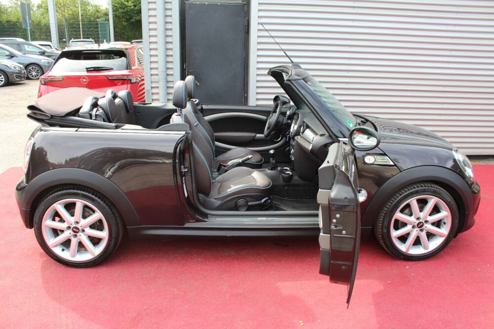 Cooper Cabriolet 122 ch Edition Limit&eacute;e Highgate 2014 occasion 85600 Montaigu