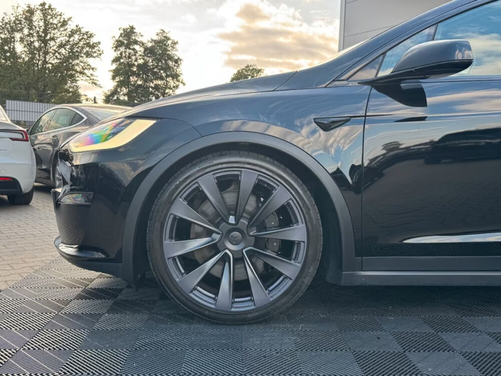 Model X MODEL X 100 kWh Tri-Motor Plaid 2024 occasion 85600 Montaigu