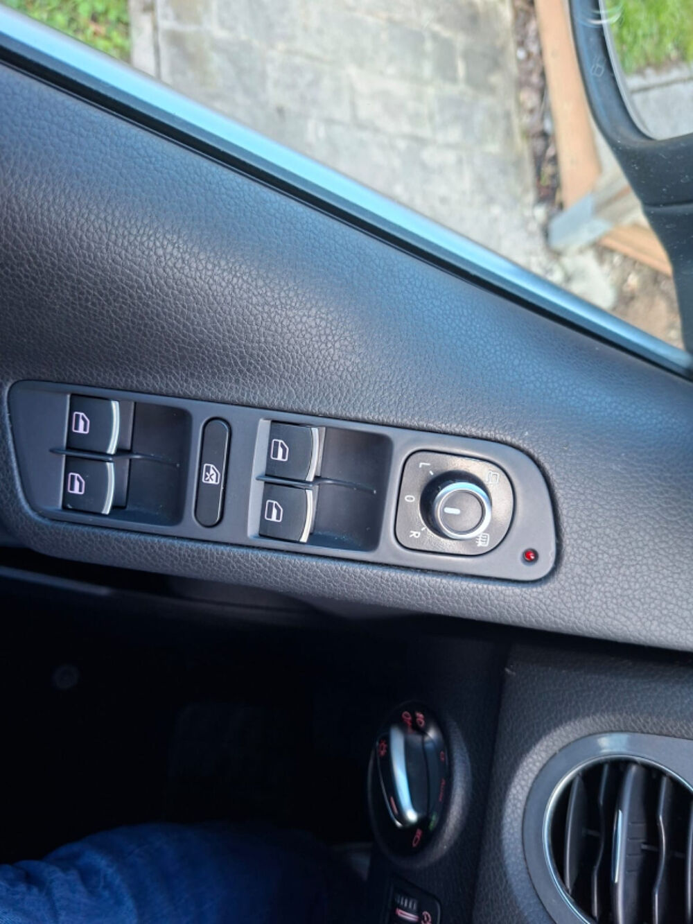 Tiguan 2.0 TDI 110ch CUIRCHAUF/TOPANO/CAM/CLIM/GPS/PDC/JA17/GAR6M 2013 occasion 59280 Armenti&egrave;res