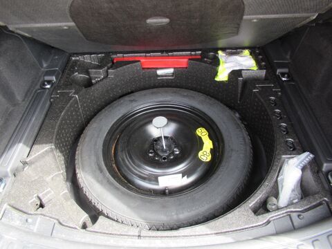 Discovery sport Td4 2.0 150 ch BVA8 2016 occasion 10410 Saint-Parres-aux-Tertres
