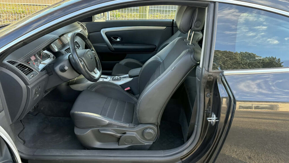 Laguna Coup&eacute; 1.5 dCi 110cv Garantie 12 Mois 2014 occasion 30620 Bernis
