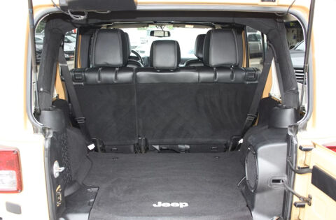 Wrangler 2.8 CRD 200 Unlimited Sahara A 2014 occasion 85600 Montaigu