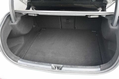 Classe A 180 d 2.0 Auto. Pack AMG CAM/REGVIT/PARKSENSOR/GPS/1MAIN/GAR 2020 occasion 59280 Armenti&egrave;res