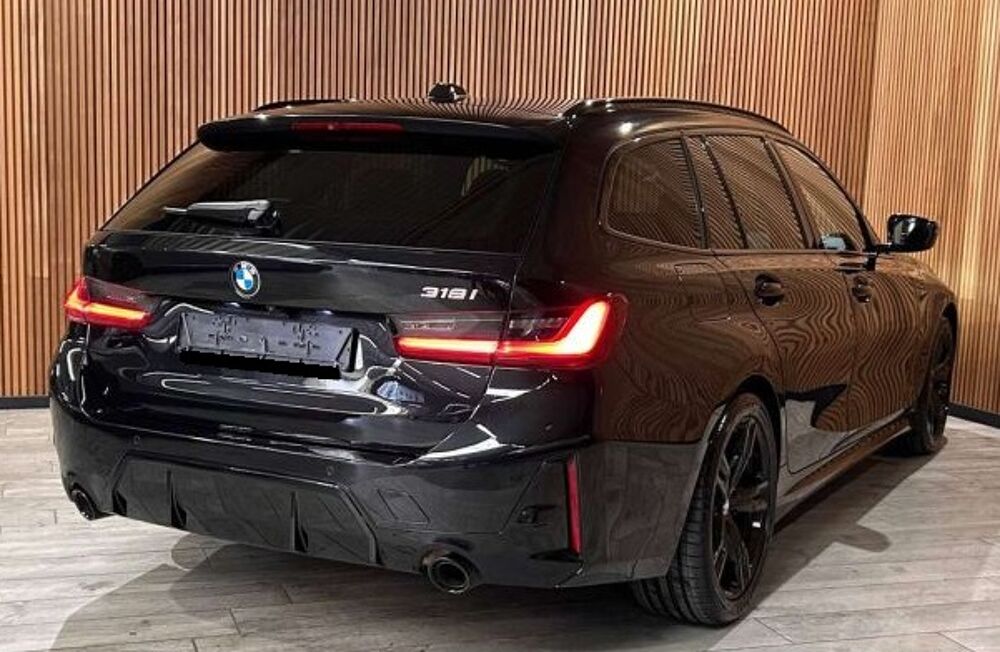 S&eacute;rie 3 318i A 156ch Pack M Sport Facelift TOITPANO/CAM/CARPLAY/CUIR 2025 occasion 59280 Armenti&egrave;res