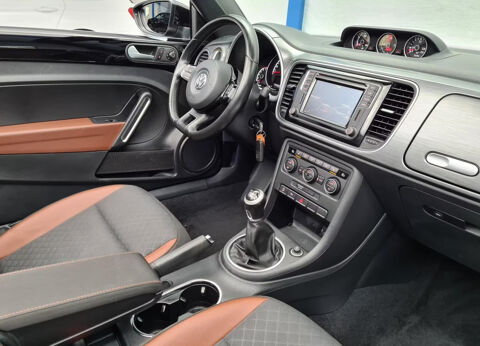 COCCINELLE II Coccinelle Cabriolet 1.4 TSI 150 Allstar 2016 occasion 85600 Montaigu