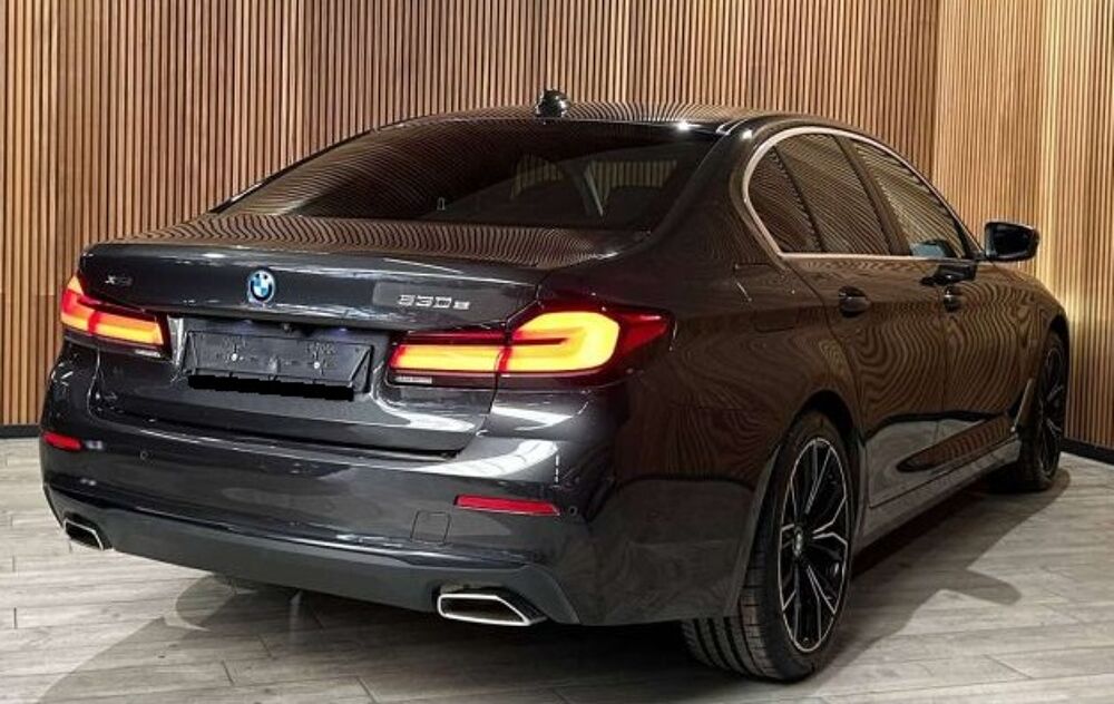 S&eacute;rie 5 530e TwinPower Turbo xDrive 292ch CAM360/AFFICHTETHAUT/CUIRC 2022 occasion 59280 Armenti&egrave;res