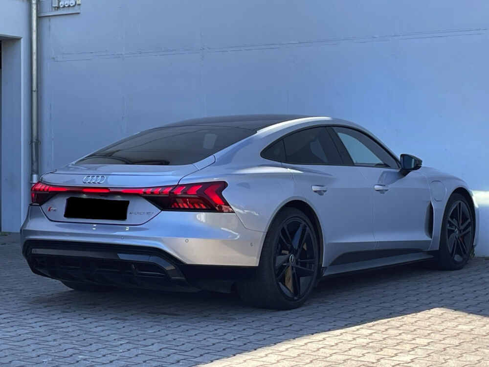 E-TRON e-tron GT 476 ch quattro e-tron 2023 occasion 85600 Montaigu