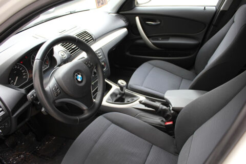 S&eacute;rie 1 116i 2.0 122ch SIEGCHAUF/REGVIT/PARKSENSOR/JA/GAR12MOIS 2011 occasion 59280 Armenti&egrave;res