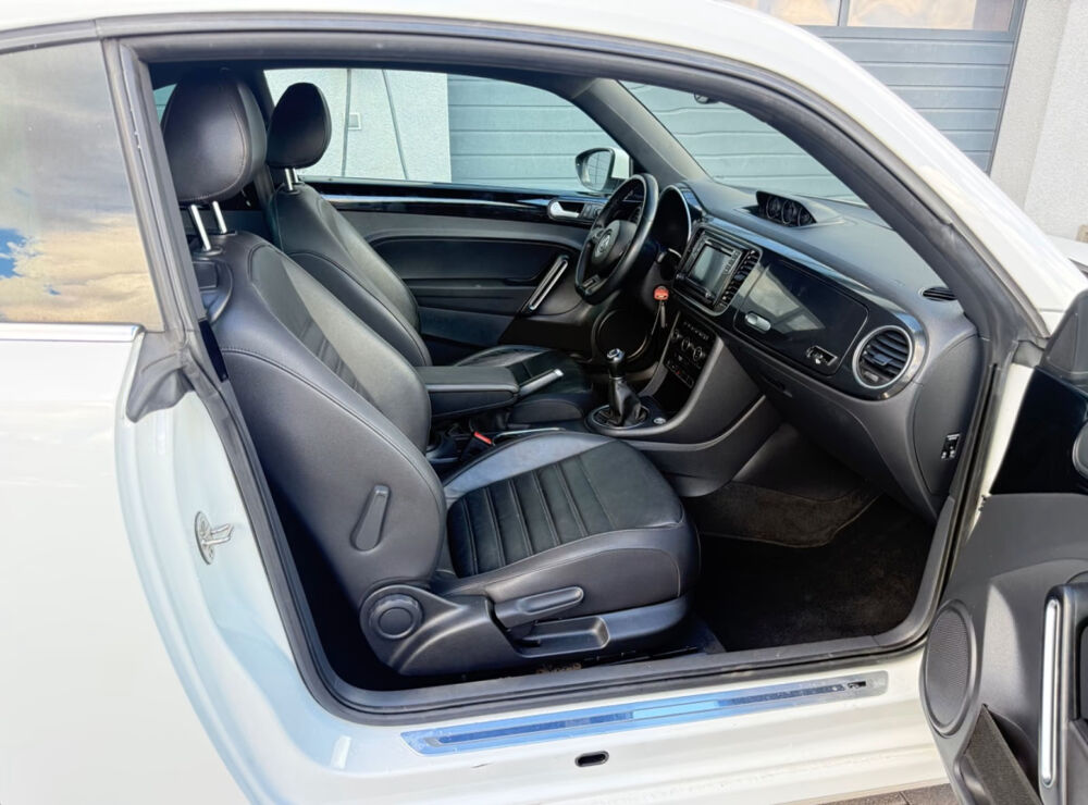 COCCINELLE II Coccinelle 2.0 TDI 150 Sport R-Line 2015 occasion 85600 Montaigu