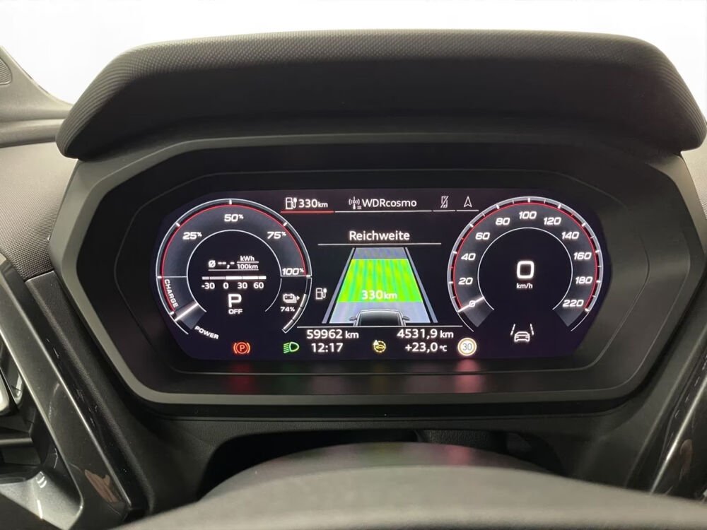 Q4 e-tron 45 quattro 265 ch 82 kW S line 2022 occasion 85600 Montaigu