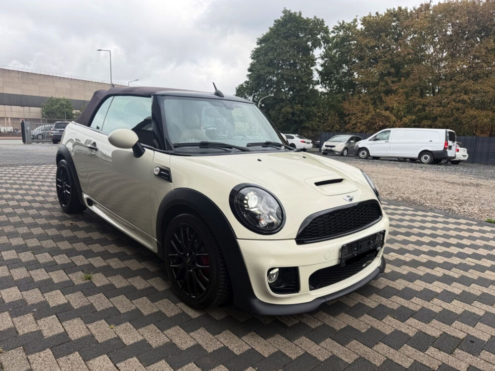 Cooper Cabriolet 211 ch John Works A 2014 occasion 85600 Montaigu