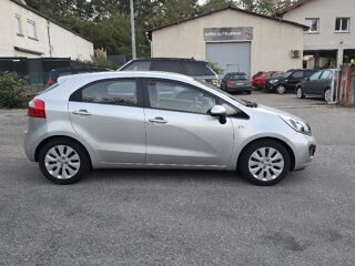 Rio 1.4L 109 Edition 1&deg;main 2013 occasion 38190 BERNIN
