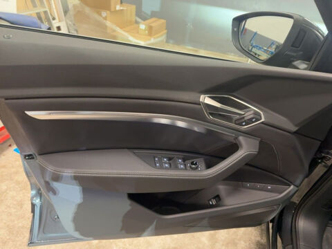 Q8 e-tron 55 408 ch 114 kWh Quattro Avus 2023 occasion 85600 Montaigu