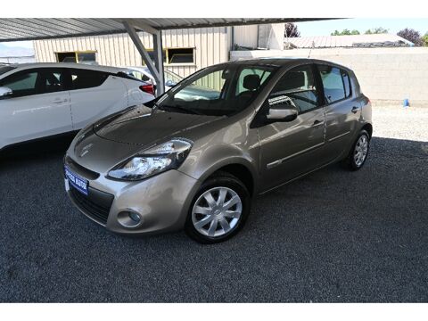Annonce voiture Renault Clio III 4990 €