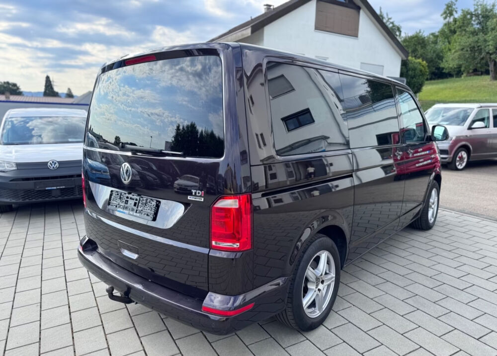 MULTIVAN Multivan 2.0 TDI 150 2017 occasion 85600 Montaigu