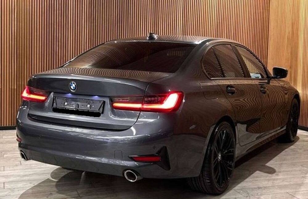 S&eacute;rie 3 318i 156ch Auto. CUIR/REGVIT/CARPLAY/PARKSENSOR/GPS/JA19/GAR 2021 occasion 59280 Armenti&egrave;res