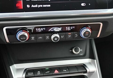 Q3 45 TFSIe 245ch Auto. CUIR/CAM/REGVIT/CARPLAY/PARKSENSOR/1MAI 2021 occasion 59280 Armenti&egrave;res