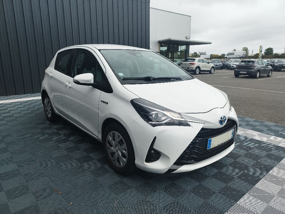 Yaris 100h France 2018 occasion 56700 Merlevenez