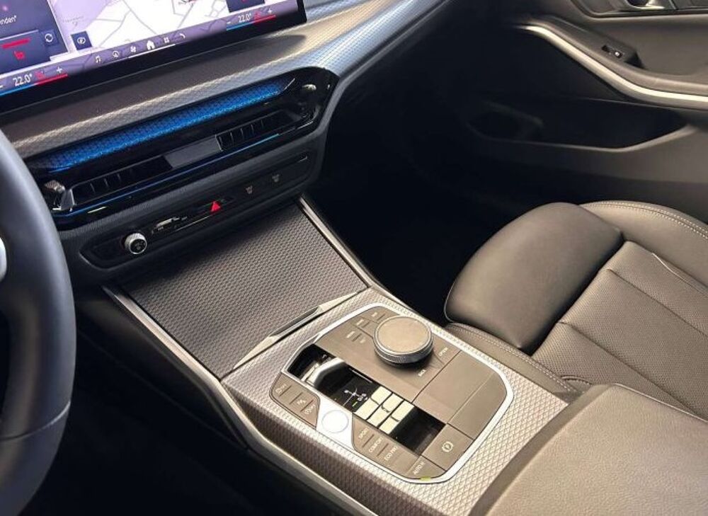 S&eacute;rie 3 318i A 156ch Pack M Sport Facelift TOITPANO/CAM/CARPLAY/CUIR 2025 occasion 59280 Armenti&egrave;res
