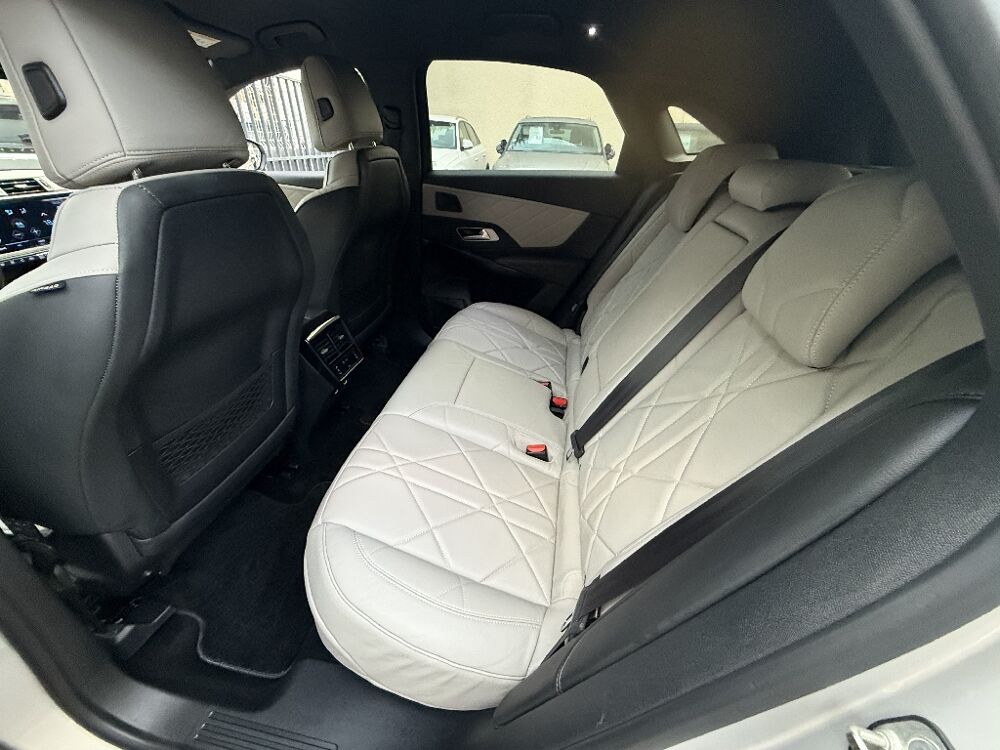 DS7 Hybride E-Tense 300 EAT8 4x4 Rivoli 2021 occasion 30000 N&icirc;mes