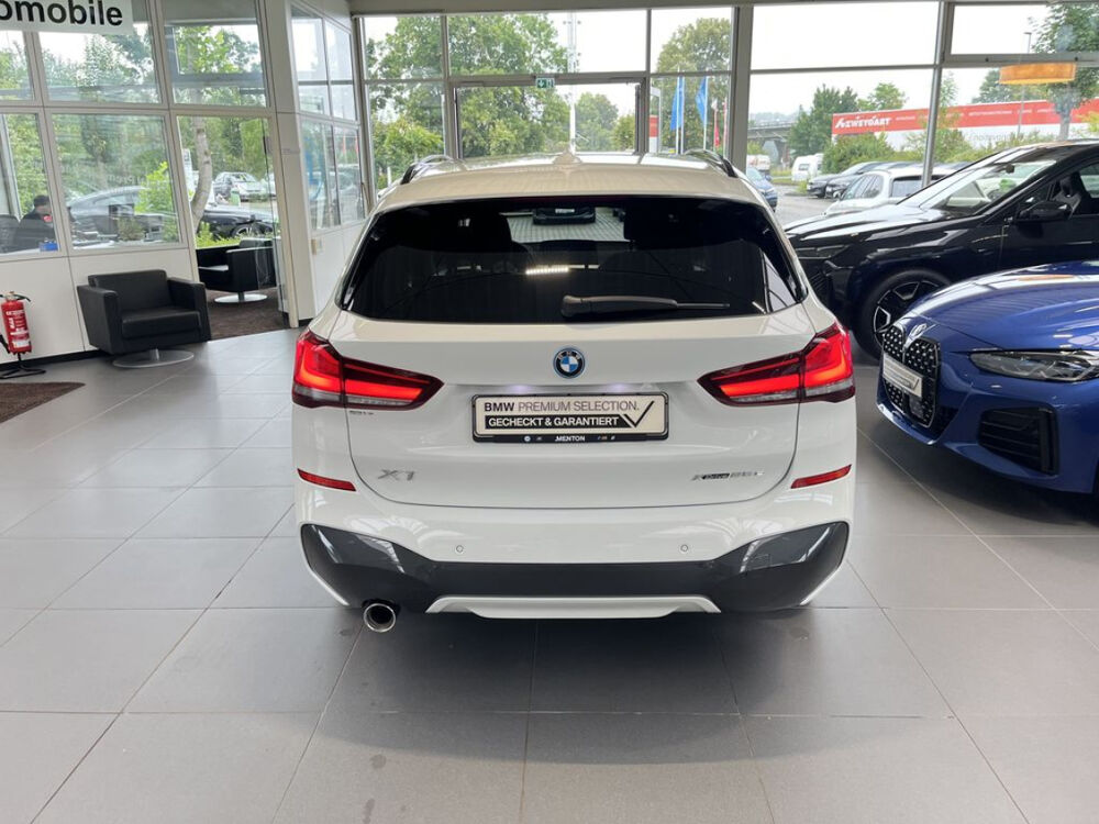 X1 xDrive 25e 220 ch BVA6 M Sport 2022 occasion 85600 Montaigu