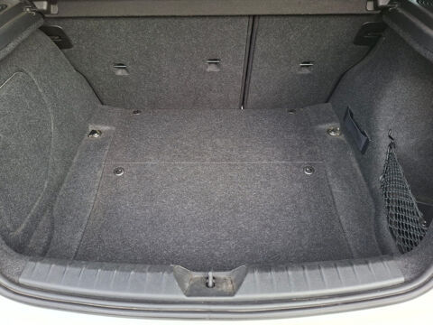 S&eacute;rie 1 116i 136 ch SPORTLINE/SIEGESCHAUF/BLTH/CLIMAUTO/JA18/GAR6M 2014 occasion 59280 Armenti&egrave;res