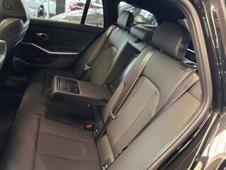 S&eacute;rie 3 318i A 156ch Pack M Sport Facelift TOITPANO/CAM/CARPLAY/CUIR 2025 occasion 59280 Armenti&egrave;res