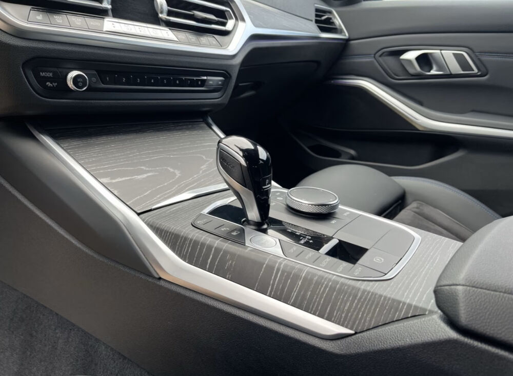 S&eacute;rie 3 Touring 330e xDrive 292 ch BVA8 M Sport 2022 occasion 85600 Montaigu